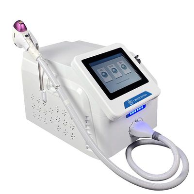 Nuova macchina 808nm di depilazione del laser a diodi di tecnologia con le lunghezze d'onda triple